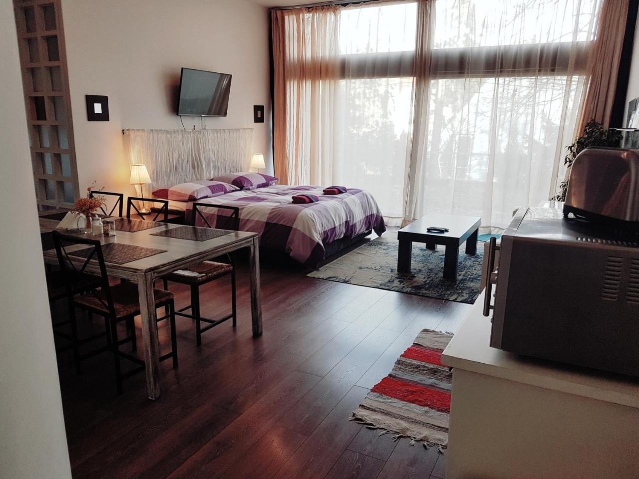 Apartment Breeze Bratislava Bagian luar foto
